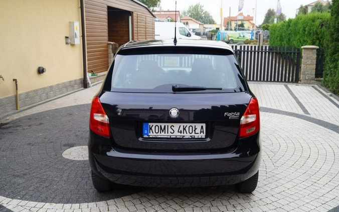 Skoda Fabia cena 15900 przebieg: 118000, rok produkcji 2010 z Podkowa Leśna małe 172